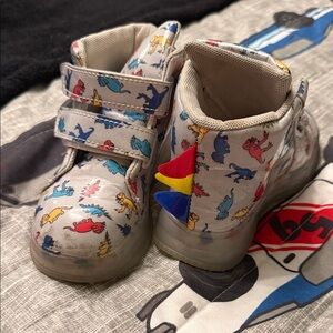 Kids Dinosaur Print High-Top Sneakers - White with Multi-Color Dinosaurs